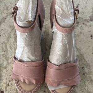 Marc Fisher Pink Heeled Sandals! New, with out box but New! Pink suede.